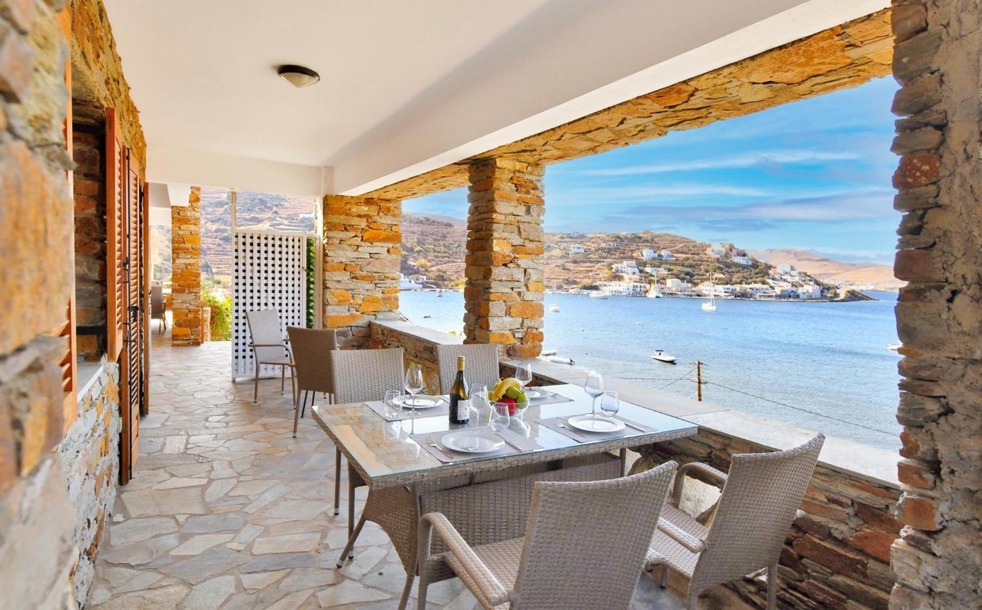 Amazing 2 Bedroom Apartment Overlooking The Marina Of Vourkárion מראה חיצוני תמונה